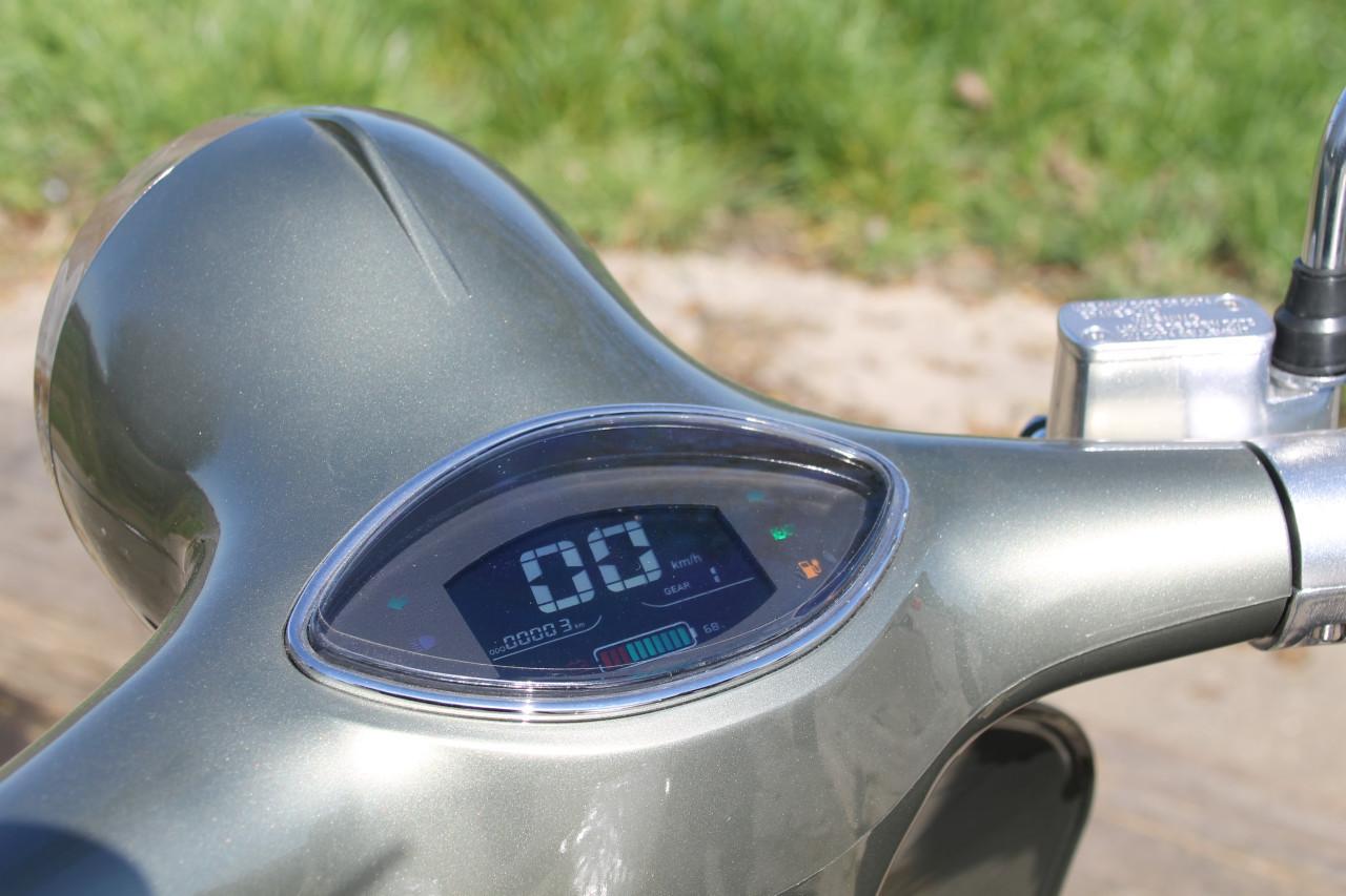 Voorraad uitverkoop: Etalian elektrische scooters