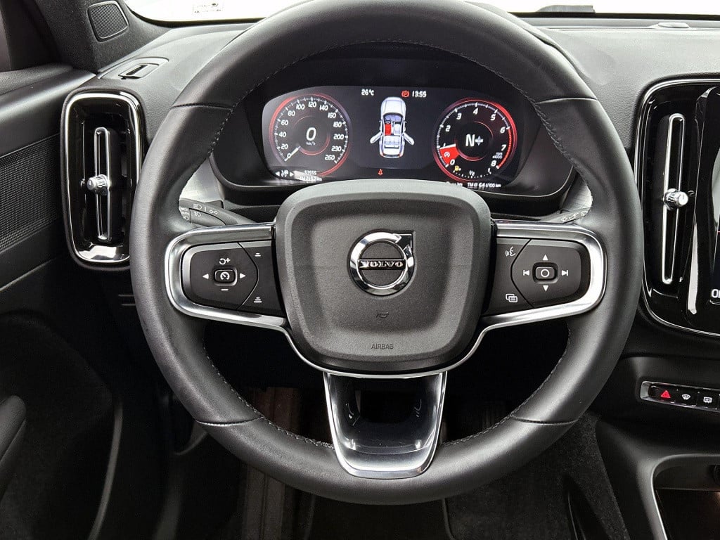 Volvo XC40 1.5 t2 core | lmv | parker sensoren | cruise control | navigatie