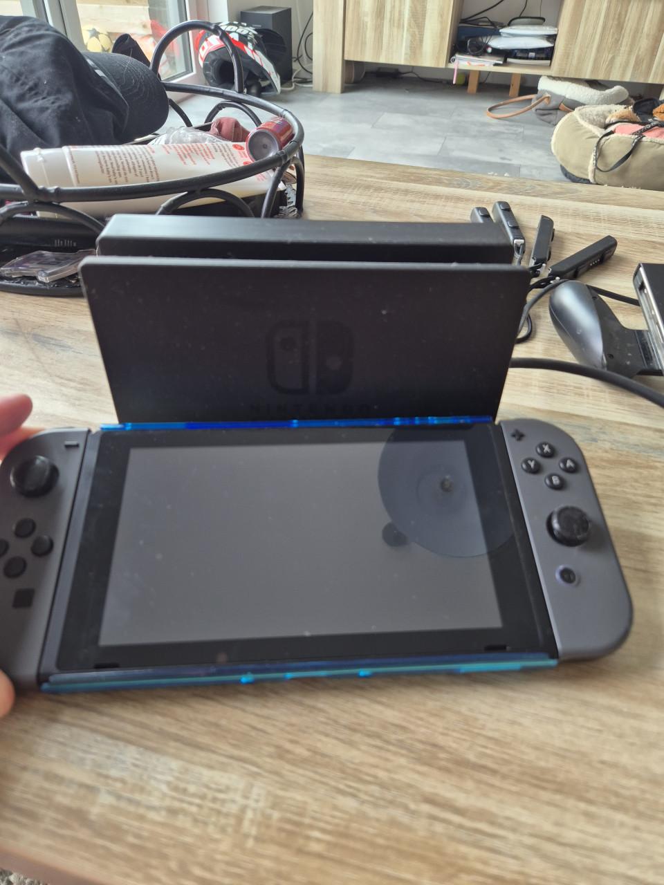 Nintendo Switch compleet + 7 topgames + Ring Fit Adventure – €375