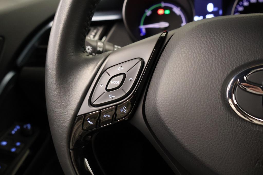 Toyota C-hr 2.0 hybrid bi-tone