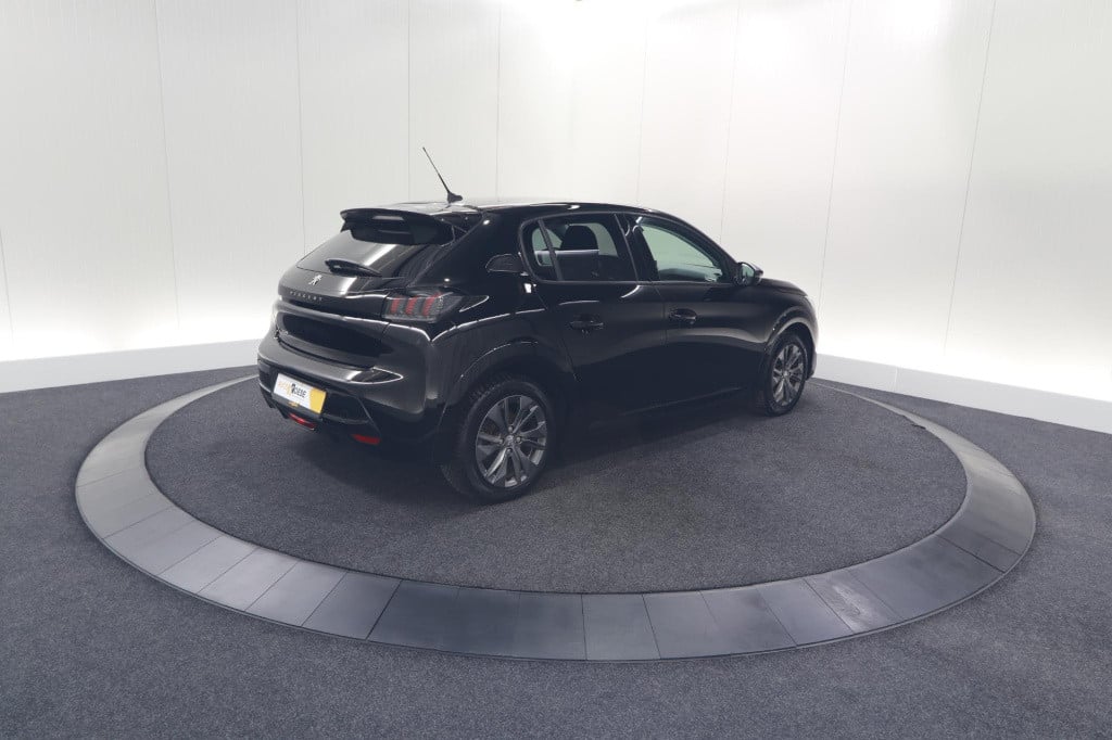 Peugeot 208 ev allure 50 kwh | 3 fase laadfunctie | parkeersensoren | apple