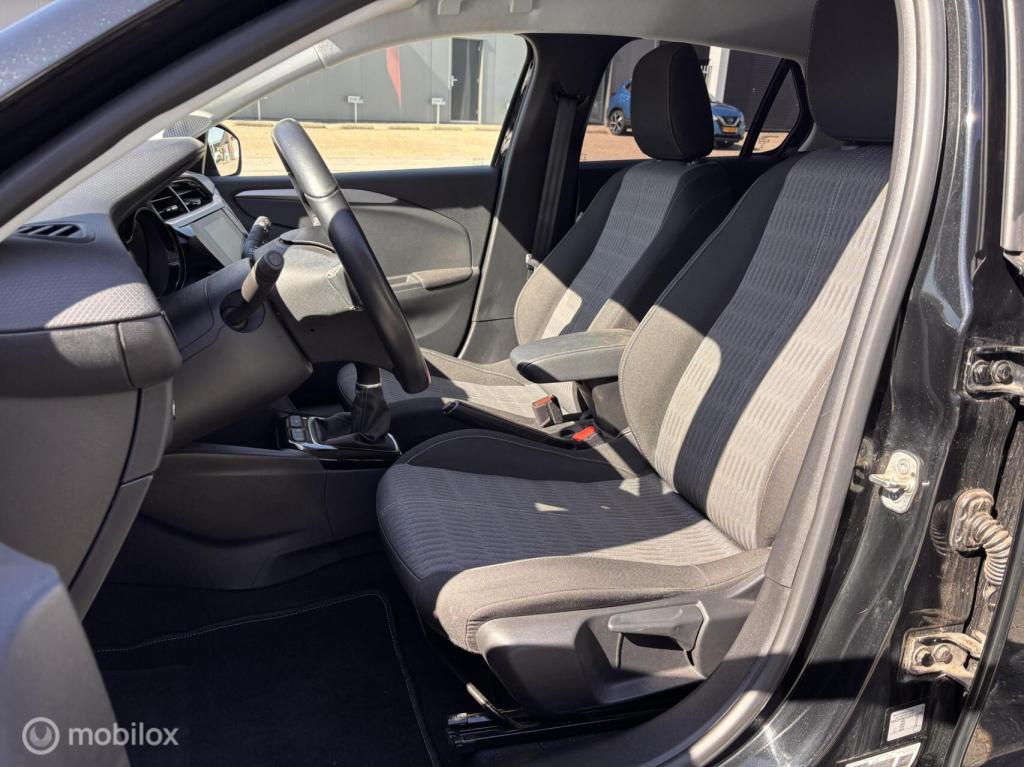 Opel Corsa 1.2 black line + nw d.riem