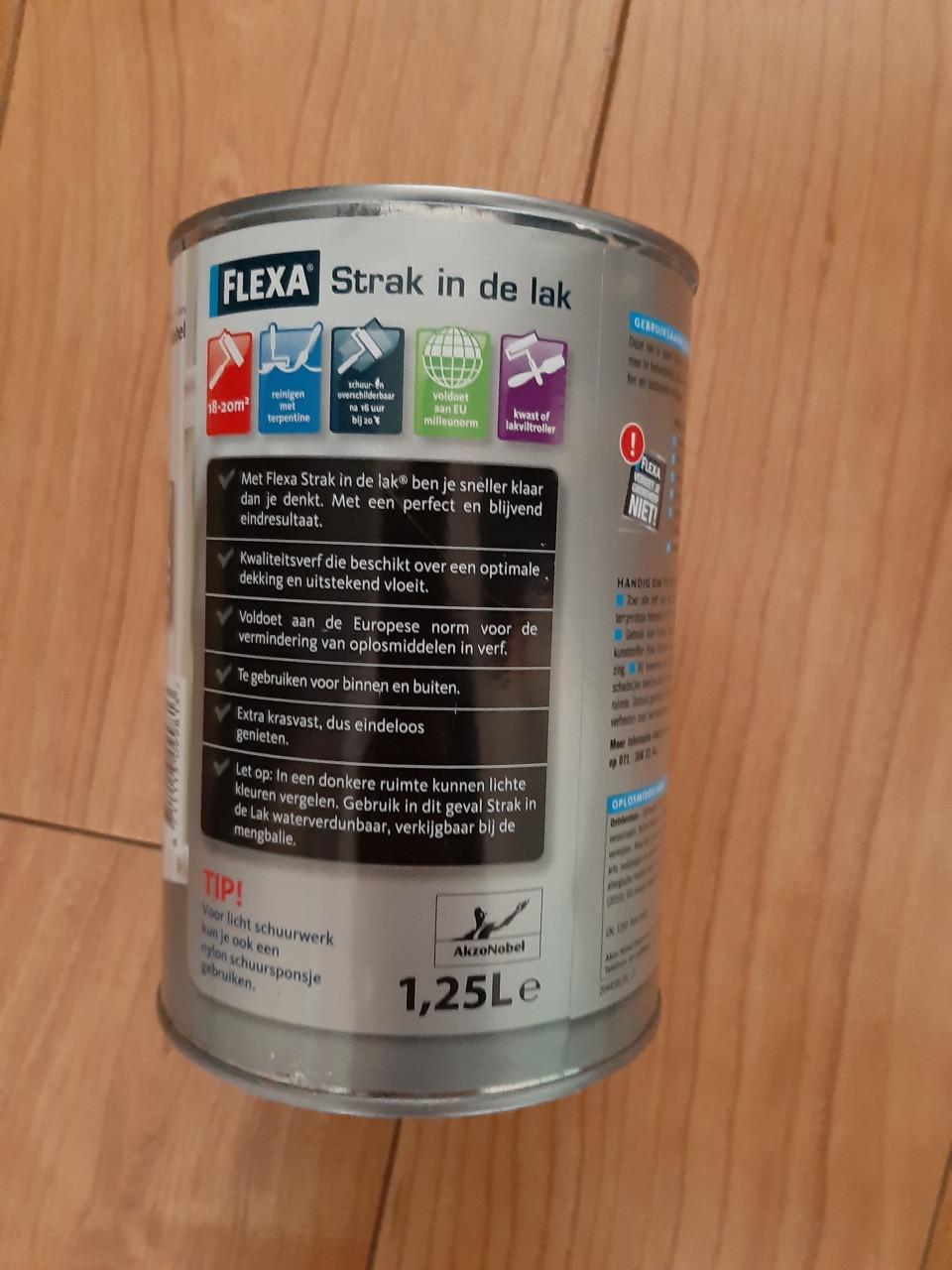 Flexa strak in de lak zijdeglans roomwit 1525