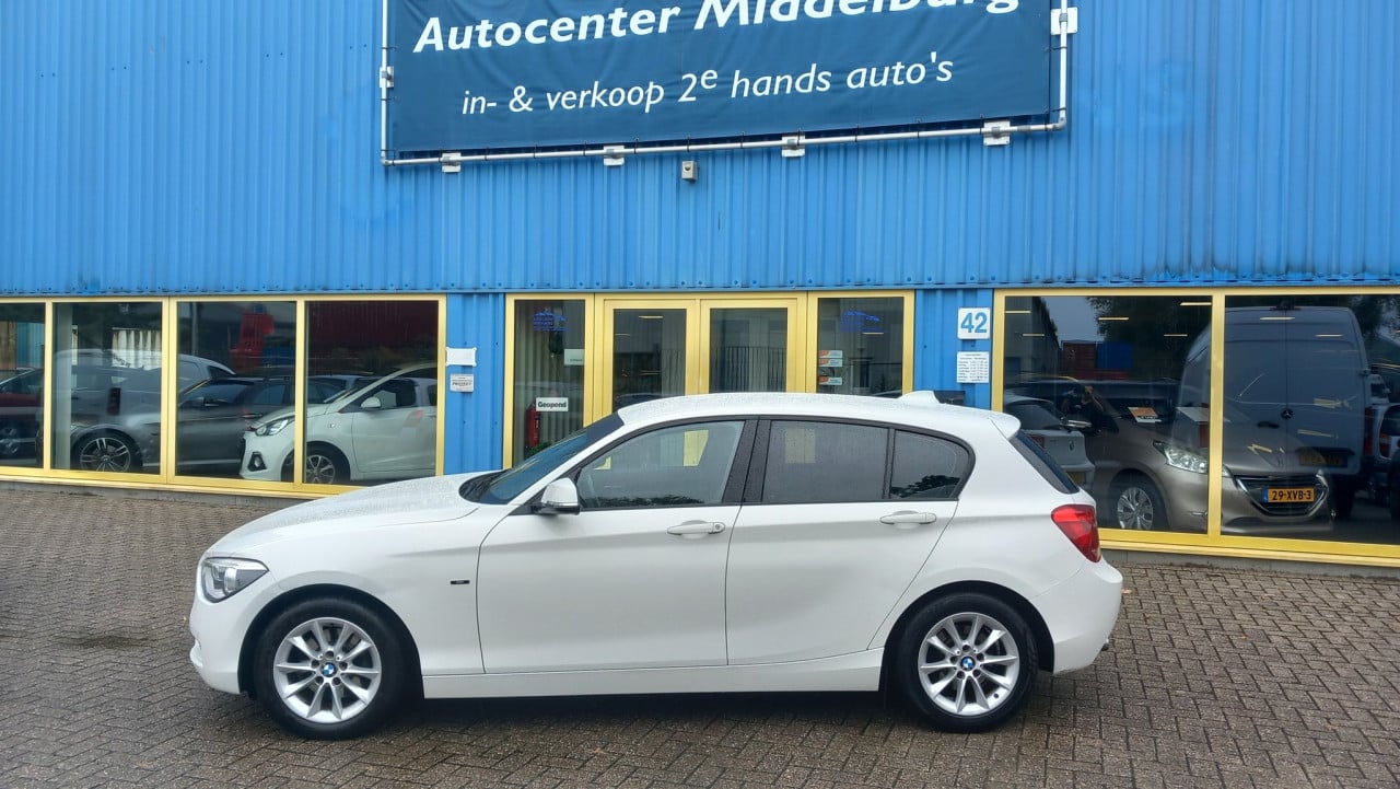 Bmw 1-SERIE 118i Business Urban 5drs bj:2012 airco-navigatie-leer