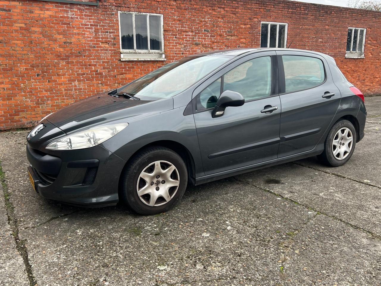 Peugeot 308 hatchback (mei 2008)