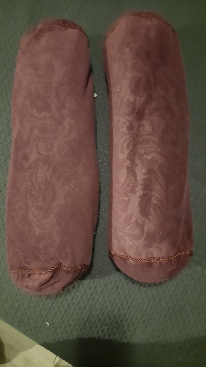 2 rolkussen