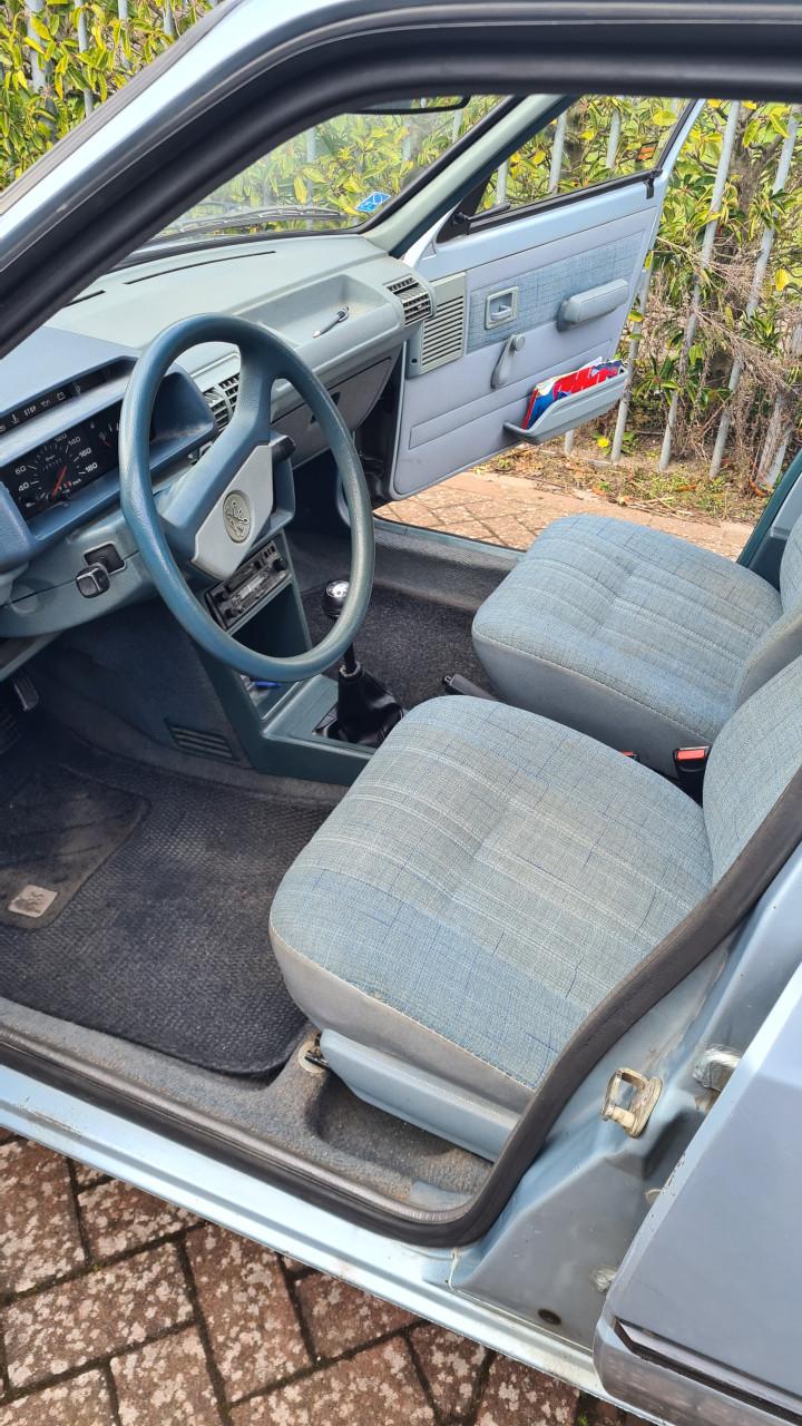 Peugeot 205 GR belastingvrij