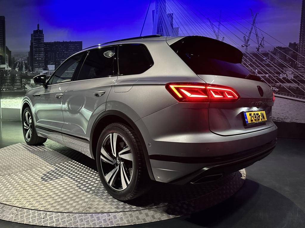 Volkswagen Touareg 3.0 tsi ehybrid 4motion atmosphere *luchtvering*trekhaak