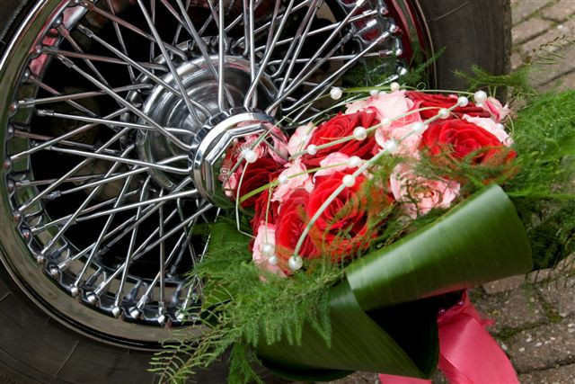 Te Huur Op De Mooiste Dag Van Je Leven , Een Morgan Roadster