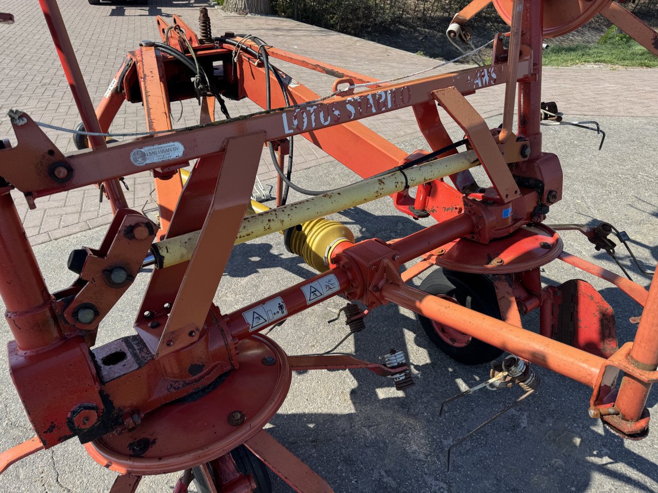 Schudder Lely lotus stabilo 675