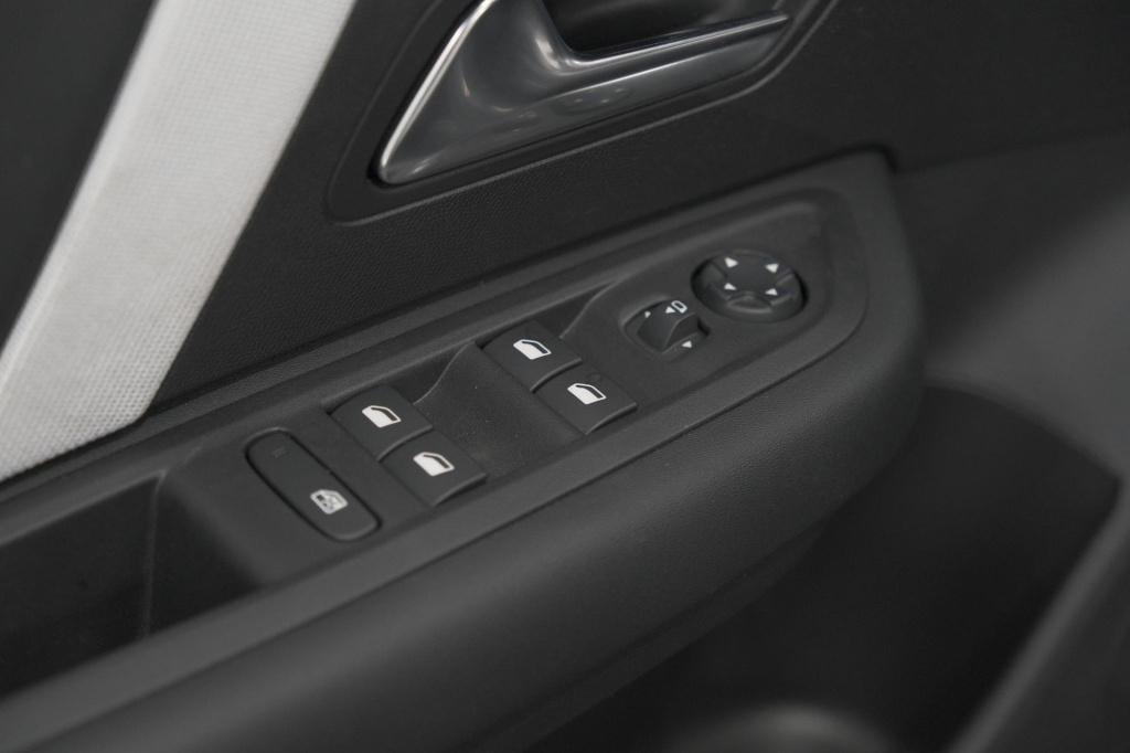 Citroen C4 1.2 hybrid 145pk max | camera | adaptieve cruise control | navig