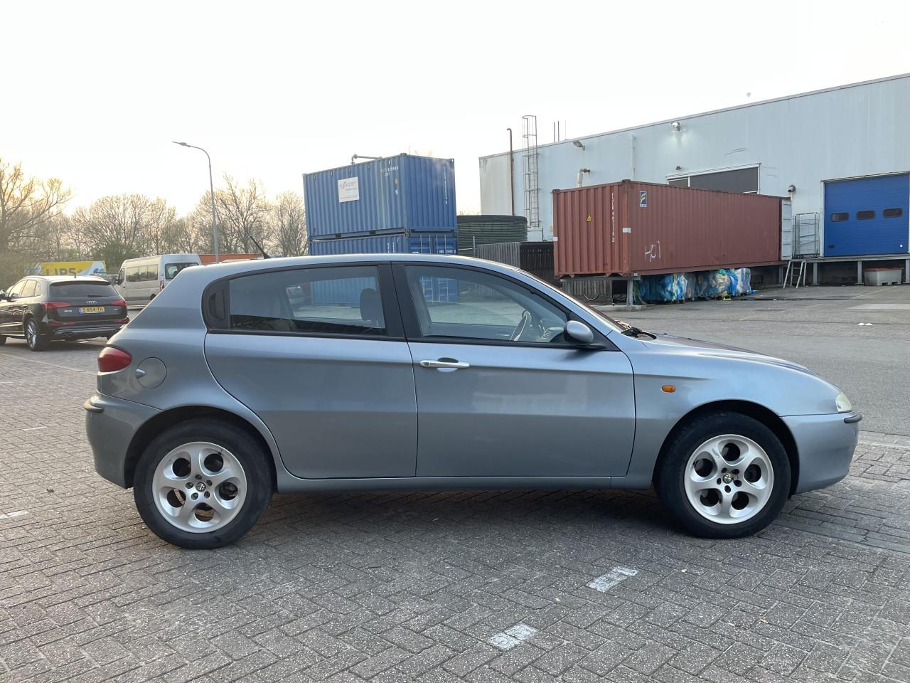 Alfa Romeo 147 1.6 T.Spark Ed. Sportiva//NAP/BOEKJES/APK/