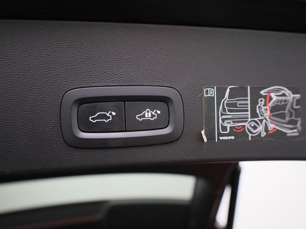 Volvo XC40 recharge p8 awd r-design | automaat | apple carplay / android au