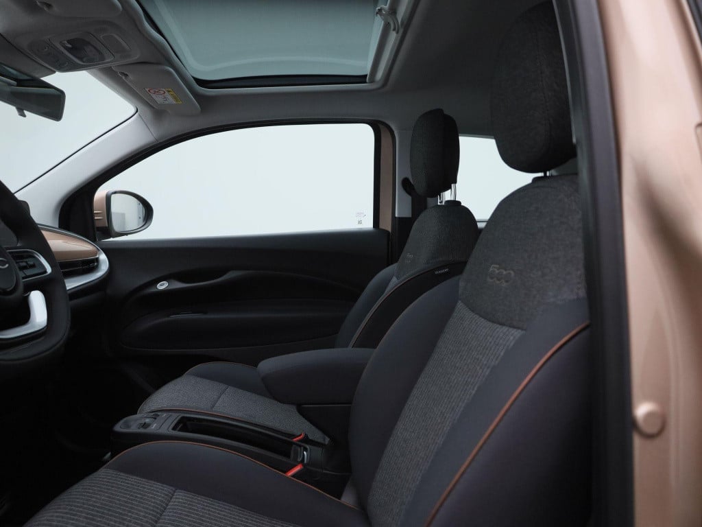 Fiat 500 icon 42 kwh | navigatie | panoramadak | apple carplay / android au