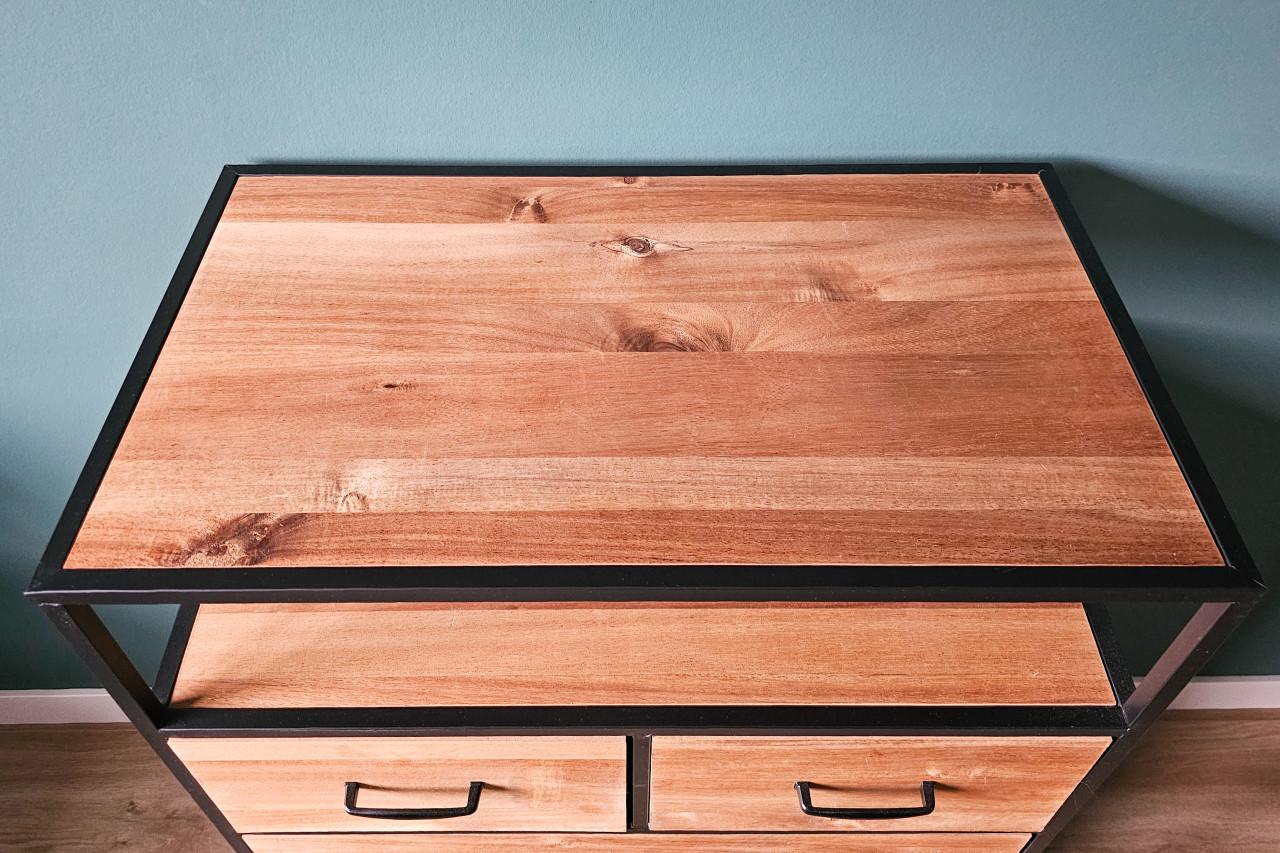 Ladekast & 2 nachtkastjes