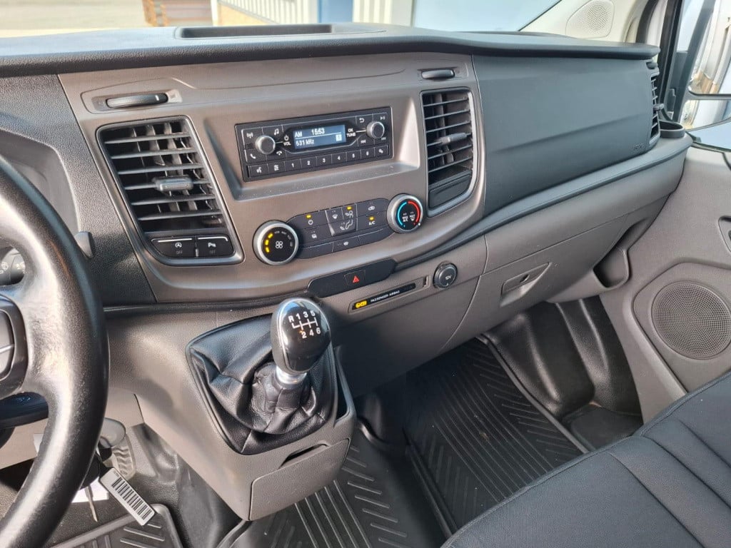 Ford Transit Custom 320 2.0 tdci l2h2 trend airco / cruise controle / verho