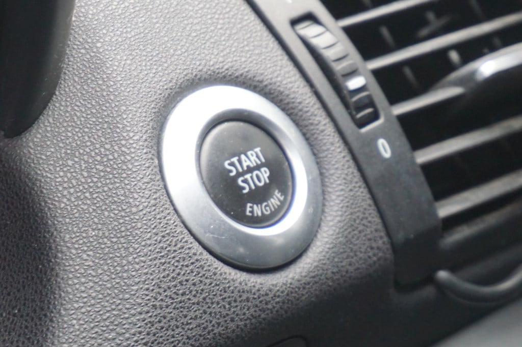 BMW 1 Serie 118i airco / elektr. ramen / lm velgen / nap / apk t/m 29-06-20