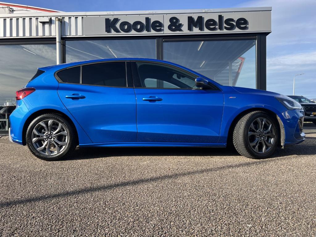 Ford Focus 1.0 ecoboost hybrid 125pk st-line , adaptive cc ,voorruitverwarm