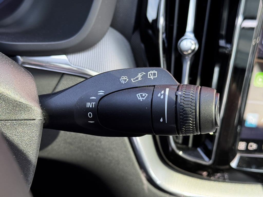 Volvo XC60 2.0 t6 plug-in hybrid awd plus black edition