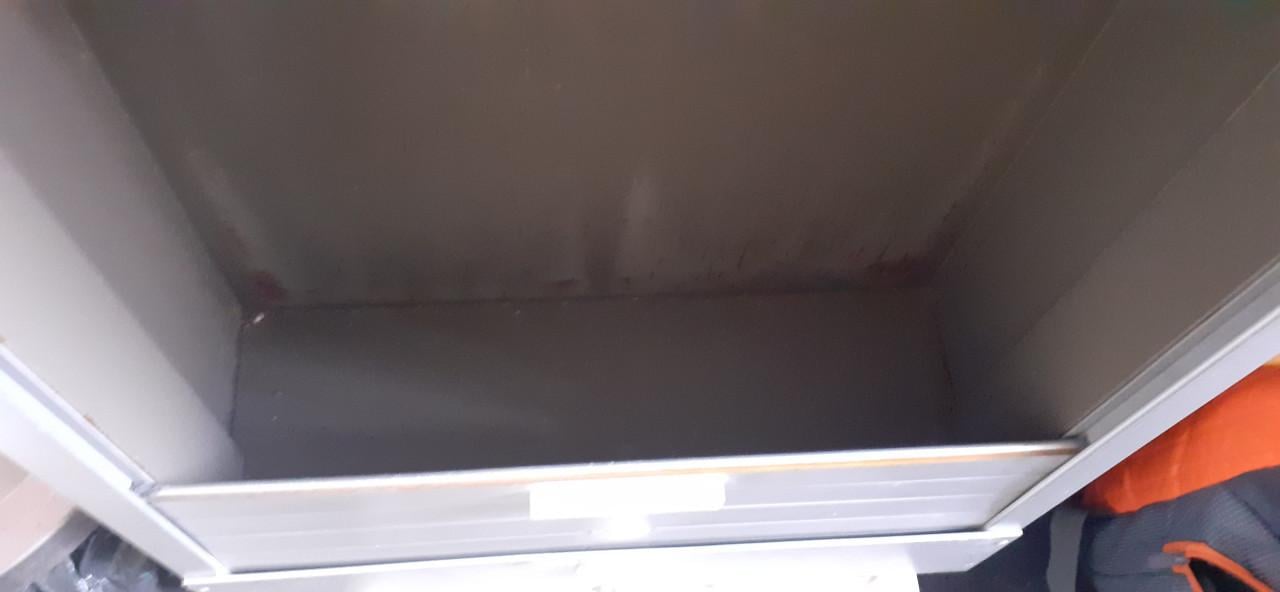 Winkel -Kluisje / Afsluit-lade voor Doc. 42 x 57 x 18cm met Roldeurtje