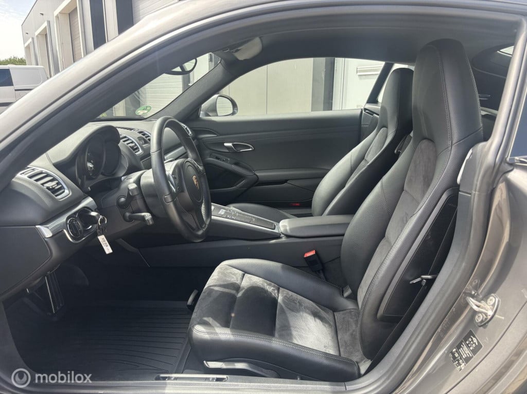 Porsche Cayman 2.7 pdk