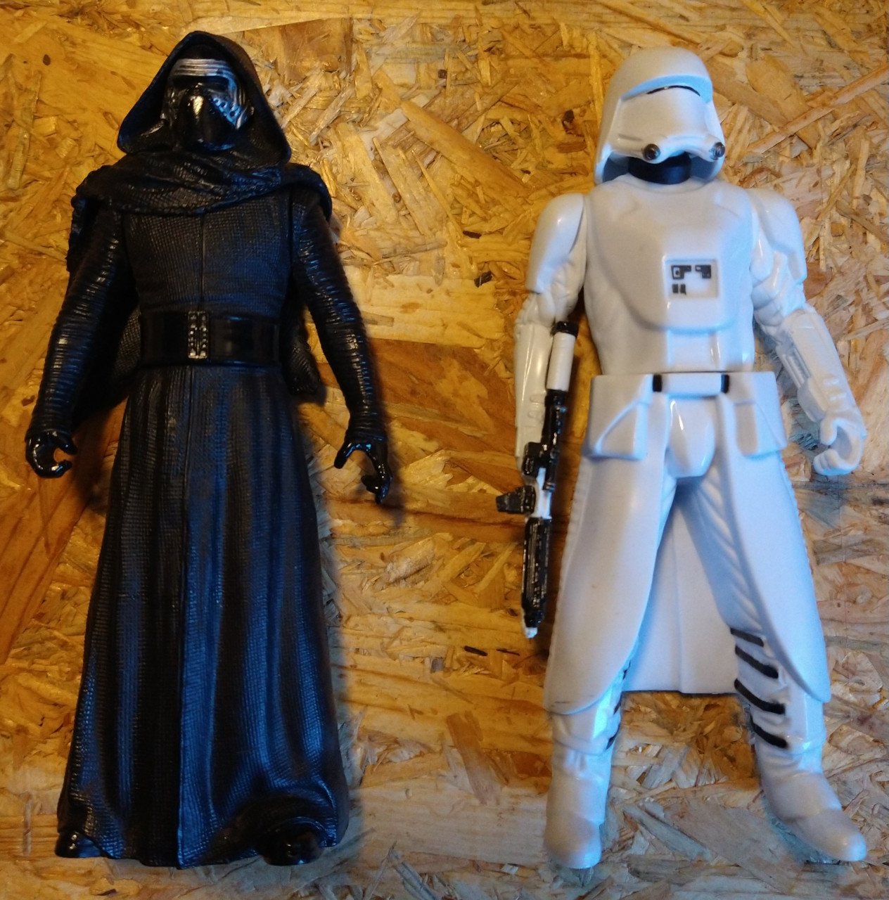 Kylo Ren + Snow Trooper