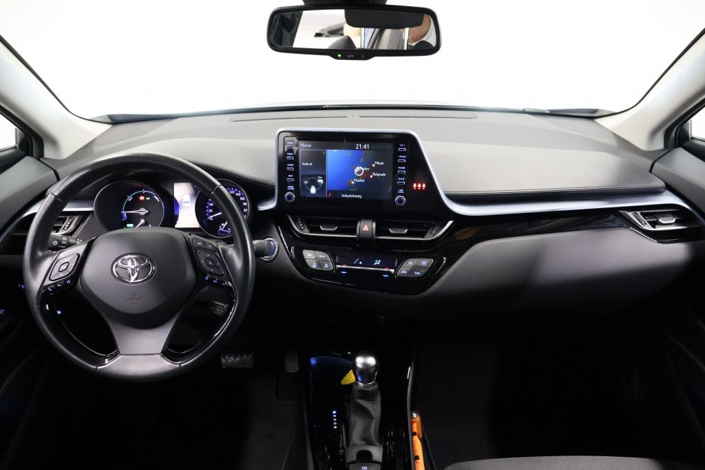 Toyota C-hr 1.8 hybrid dynamic | trekhaak