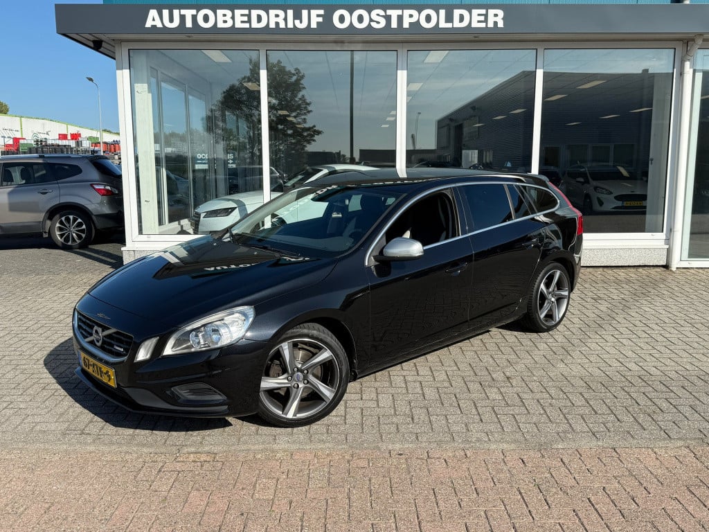 Volvo V60 1.6 t3 r-design