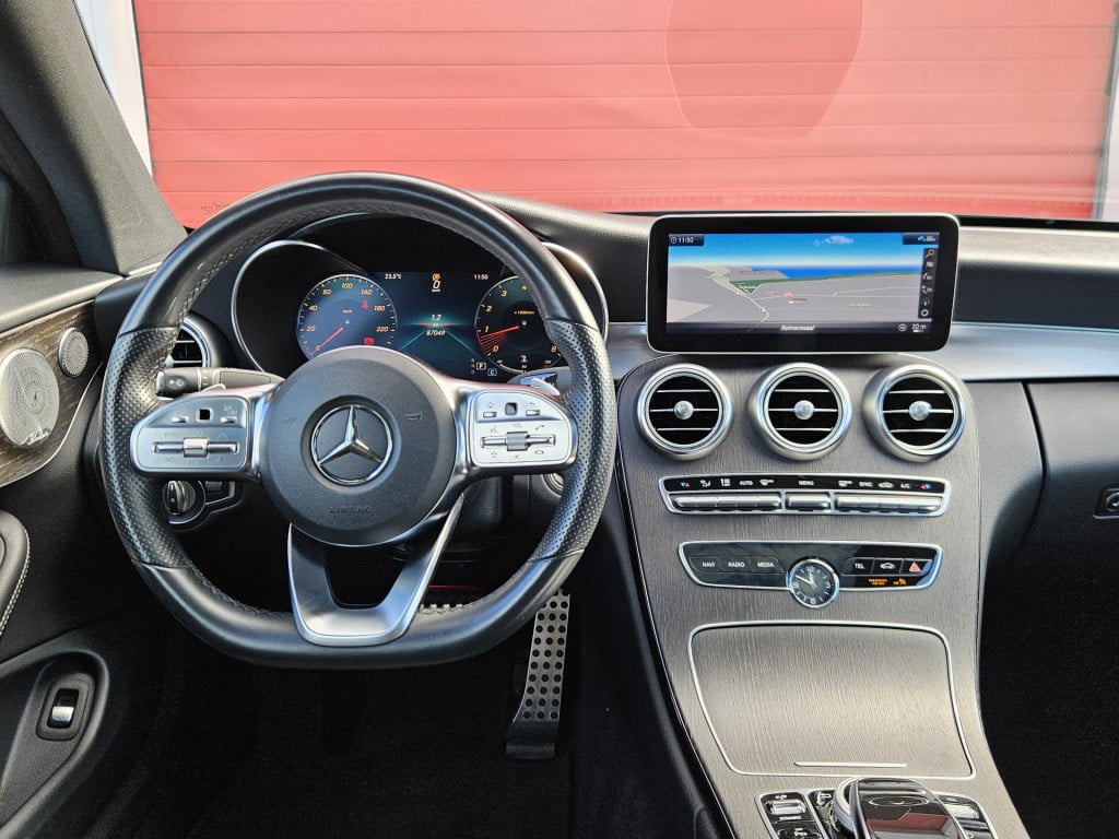 Mercedes-Benz C-Klasse coupé 300 premium plus pack | burmester | acc