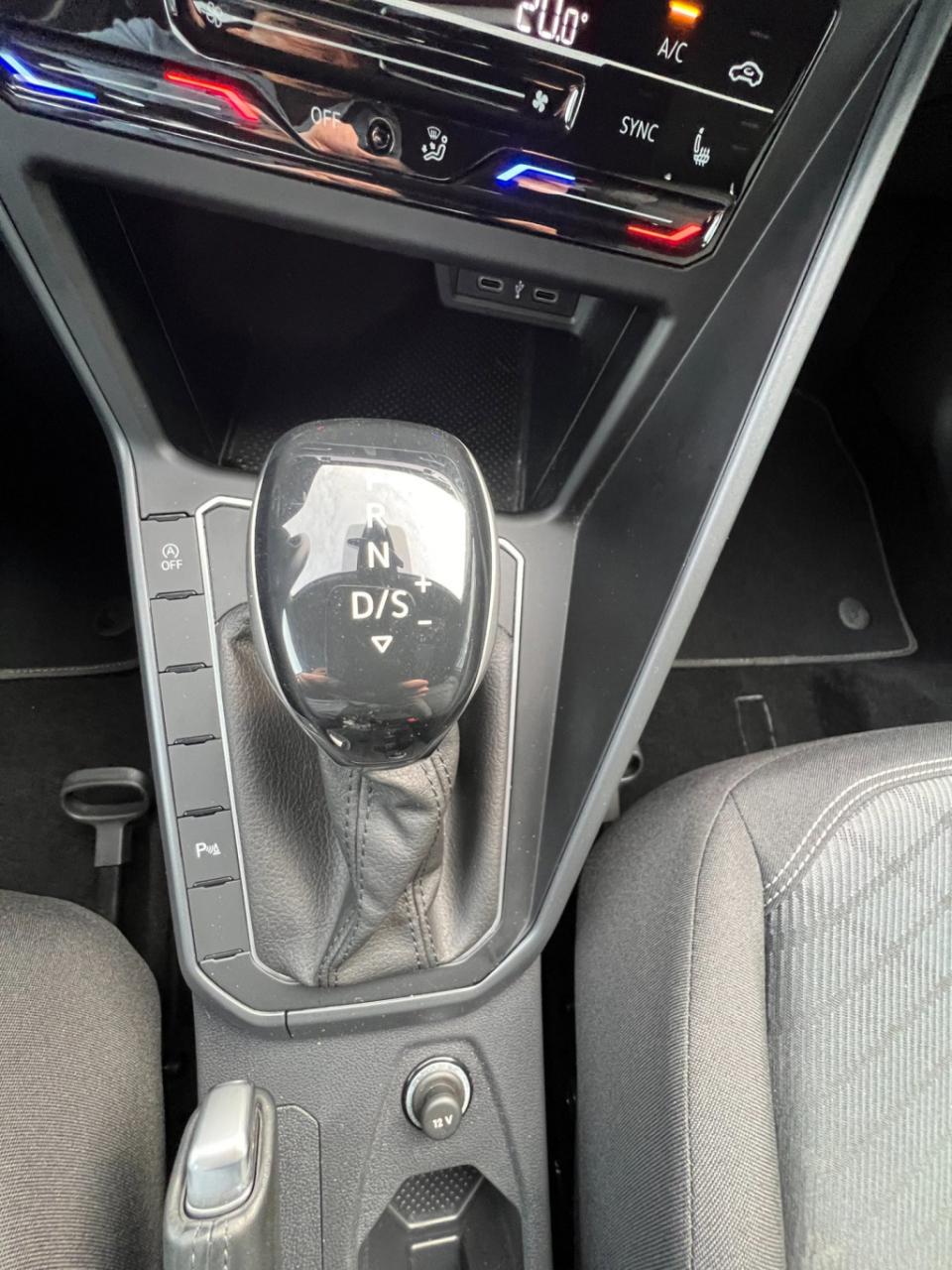 Volkswagen Polo 1.0 tsi r-line business, elektr. panodak, digitaal dashboar