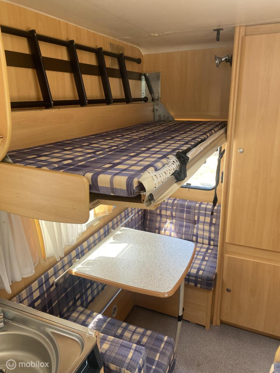 Dethleffs Onbekend globetrotter stapelbed voor de kids!