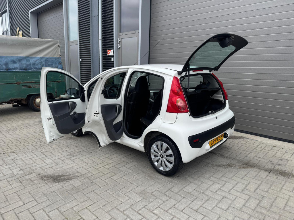 Peugeot 107 1.0-12v xs/nap/apk/airco/