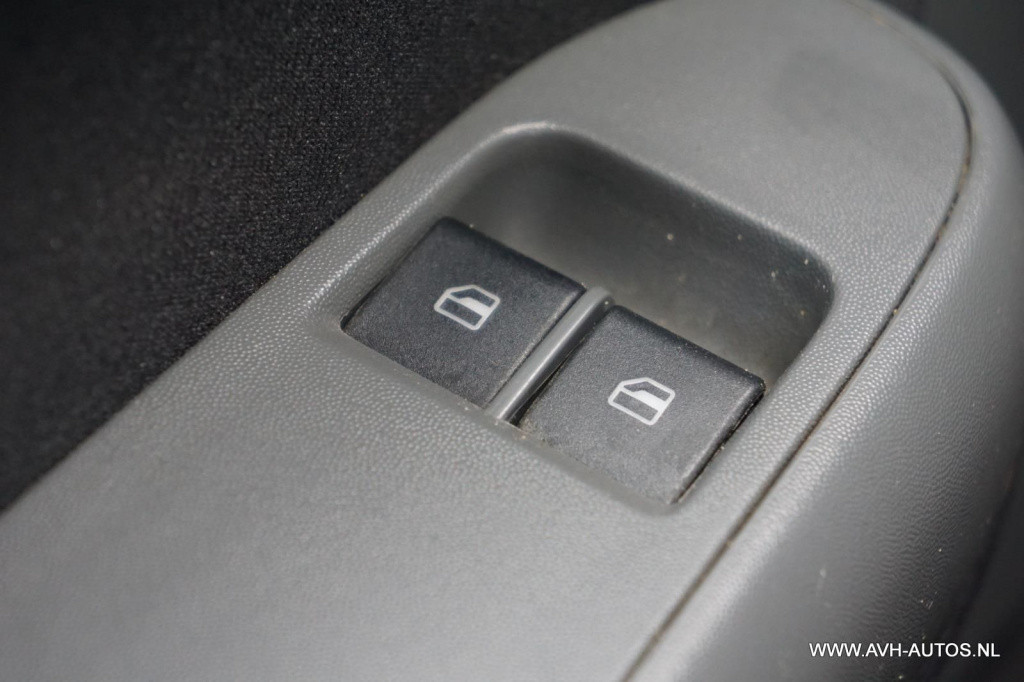 Seat Ibiza 1.4-16v trendstyle