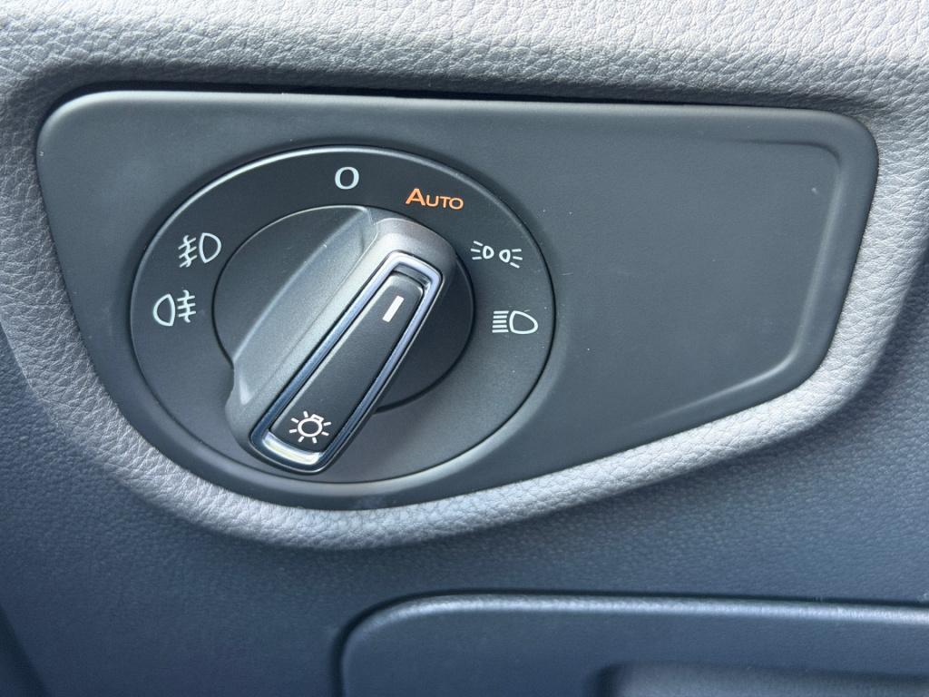 Volkswagen Touran 1.5 tsi 150pk highline | trekhaak | led | carplay | 17 in