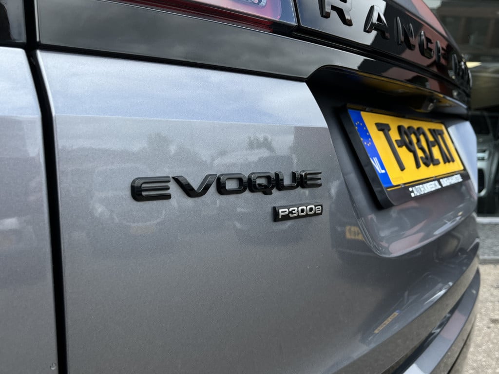 Land Rover Range Rover 1.5 p300e awd r-dynamic se | carplay | camera | acc 