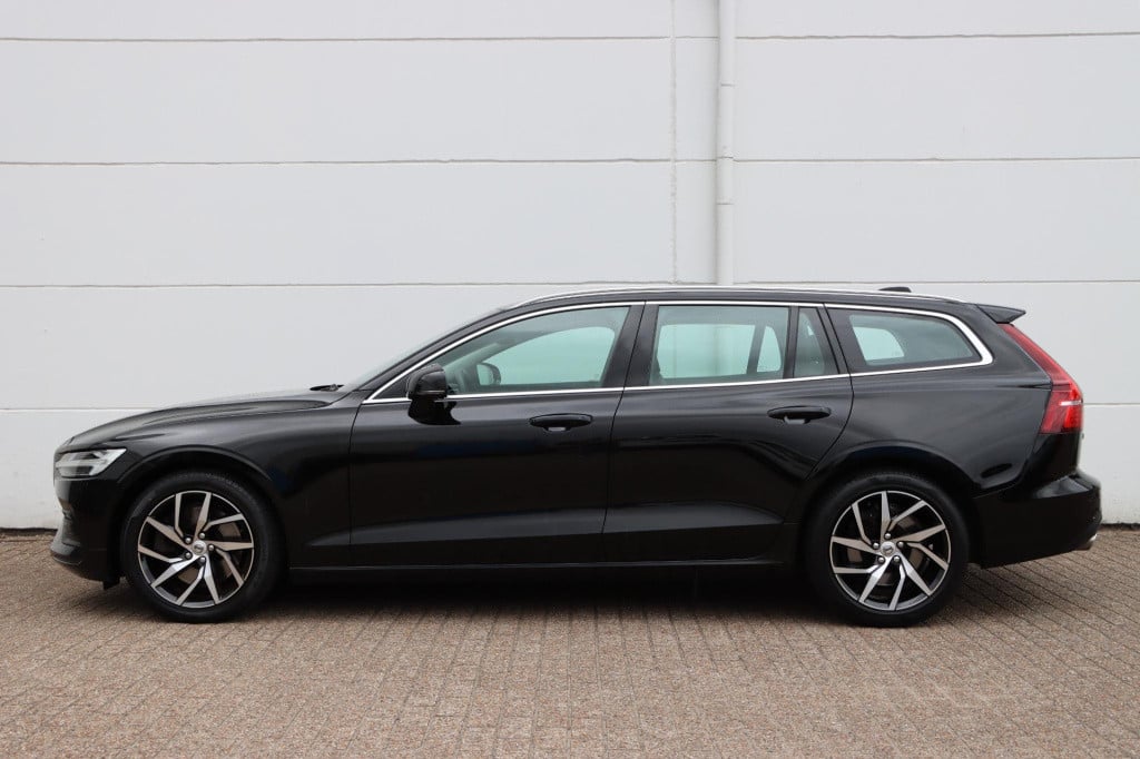 Volvo V60 2.0 t5 momentum 250pk