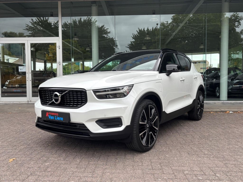 Volvo XC40 1.5 t4 211pk r-design|trekhaak|carplay|navi|21