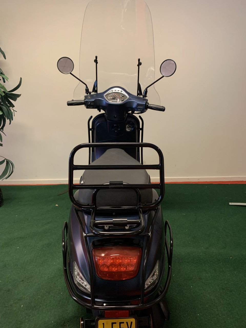 BTC RIVA MET WINDSCHERM 45KM NU 795,= RIJKLAAR