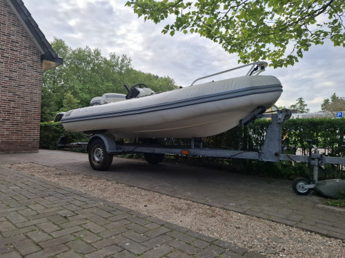 Rib boot