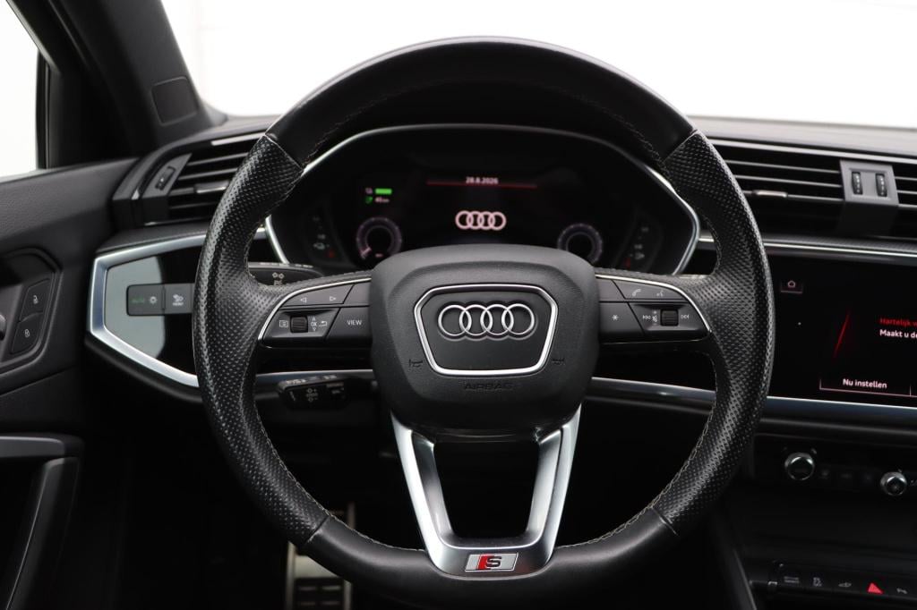 Audi Q3 sportback 45 tfsi e s edition 245pk s tronic | soh 99% |