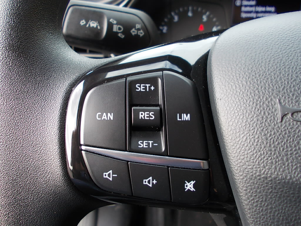 Ford Fiesta 1.1 ti-vct airco, navigatie, cruise-contr.