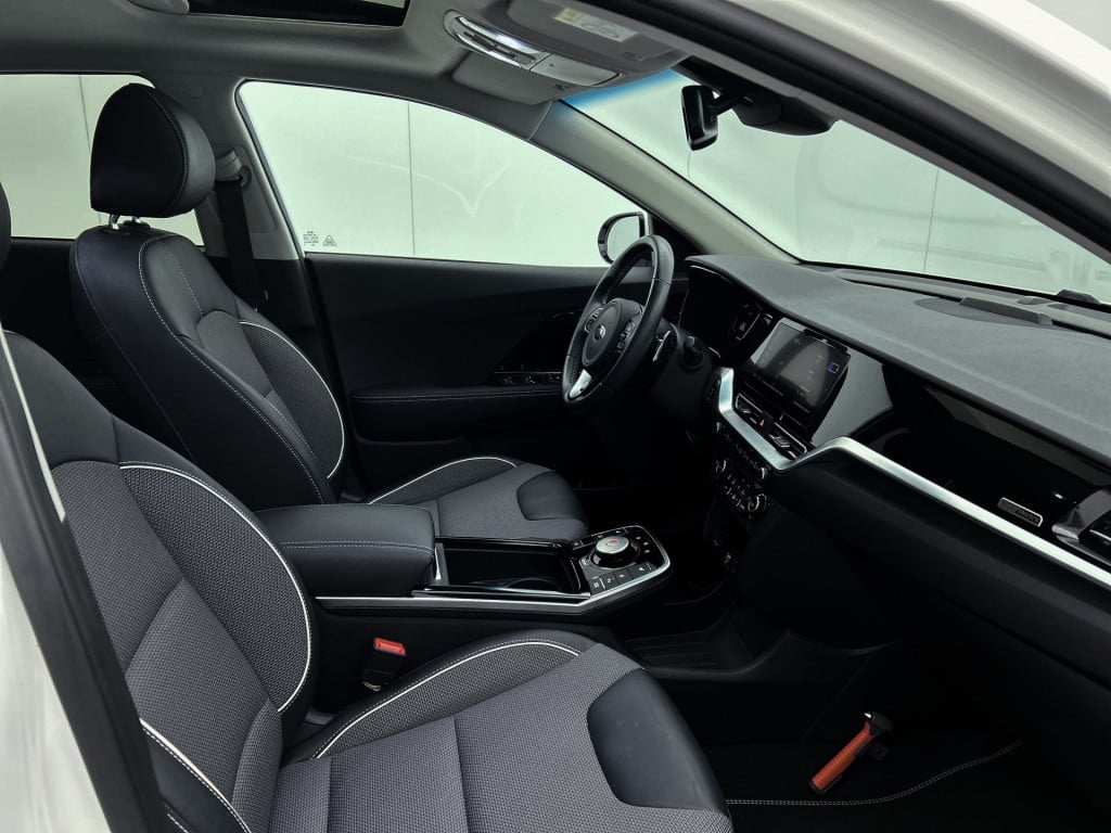 Kia E-niro dynamicplusline 64 kwh | schuif-/kanteldak |