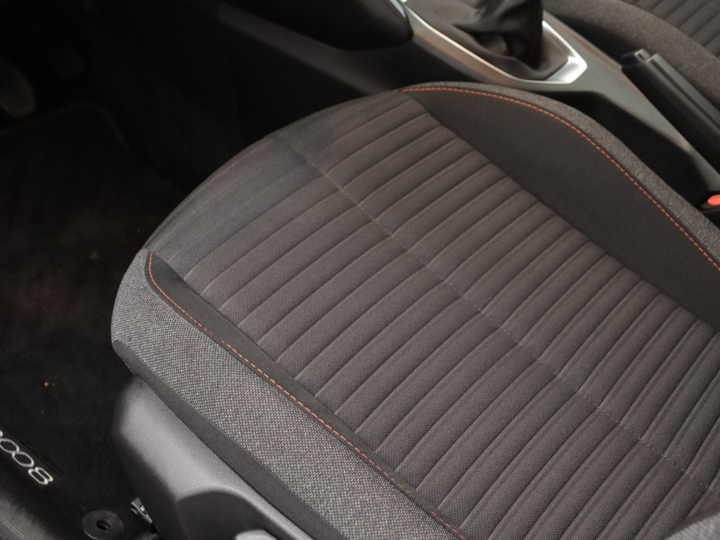 Peugeot 2008 100 pk active pack | rijklaar navigatie