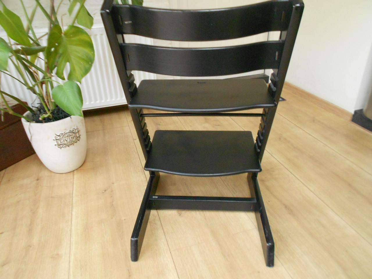 Stokke tripp trapp kinderstoel zwart.