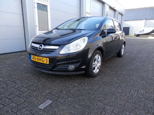 Auto Garant Biedt Aan: Opel Corsa 1.2-16V Enjoy
