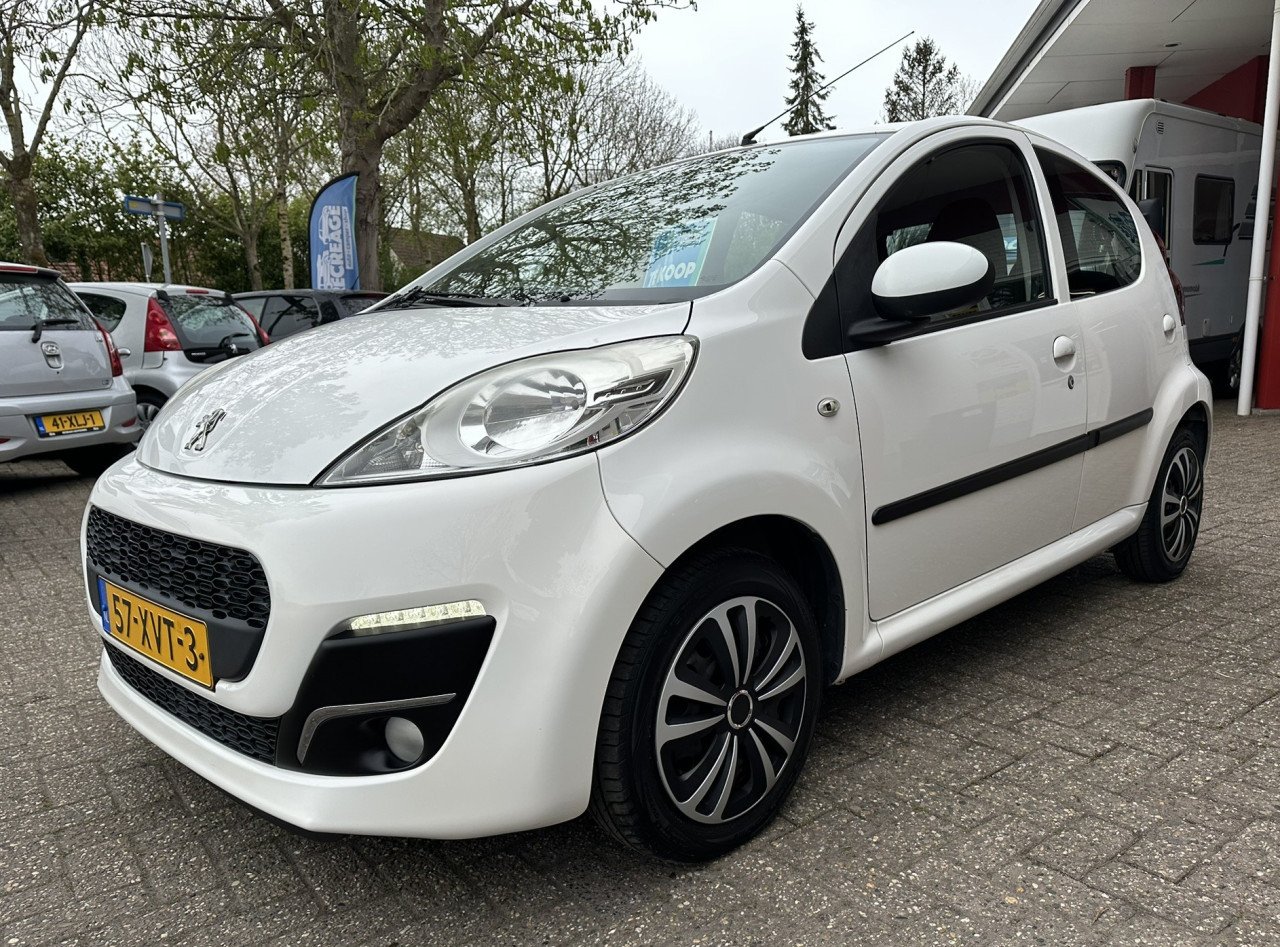 Nette Peugeot 107 Active 1.0 met airco, carplay, beurt, jaar APK, garantie