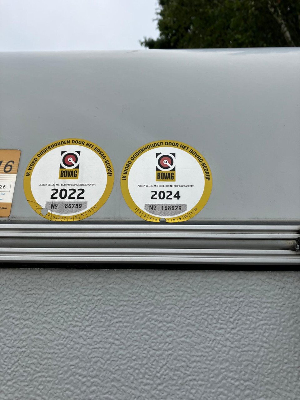 Kip Kompakt 37, BOVAG 2024, zeer goed onderhouden.