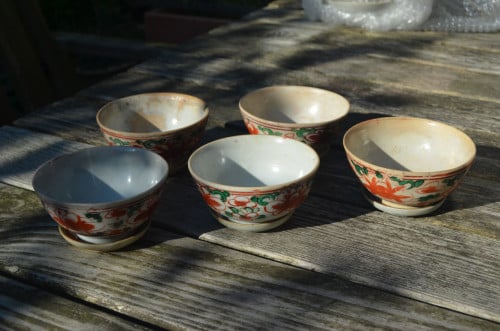 5 Swatow Late Ming theekommetjes en schoteltjes