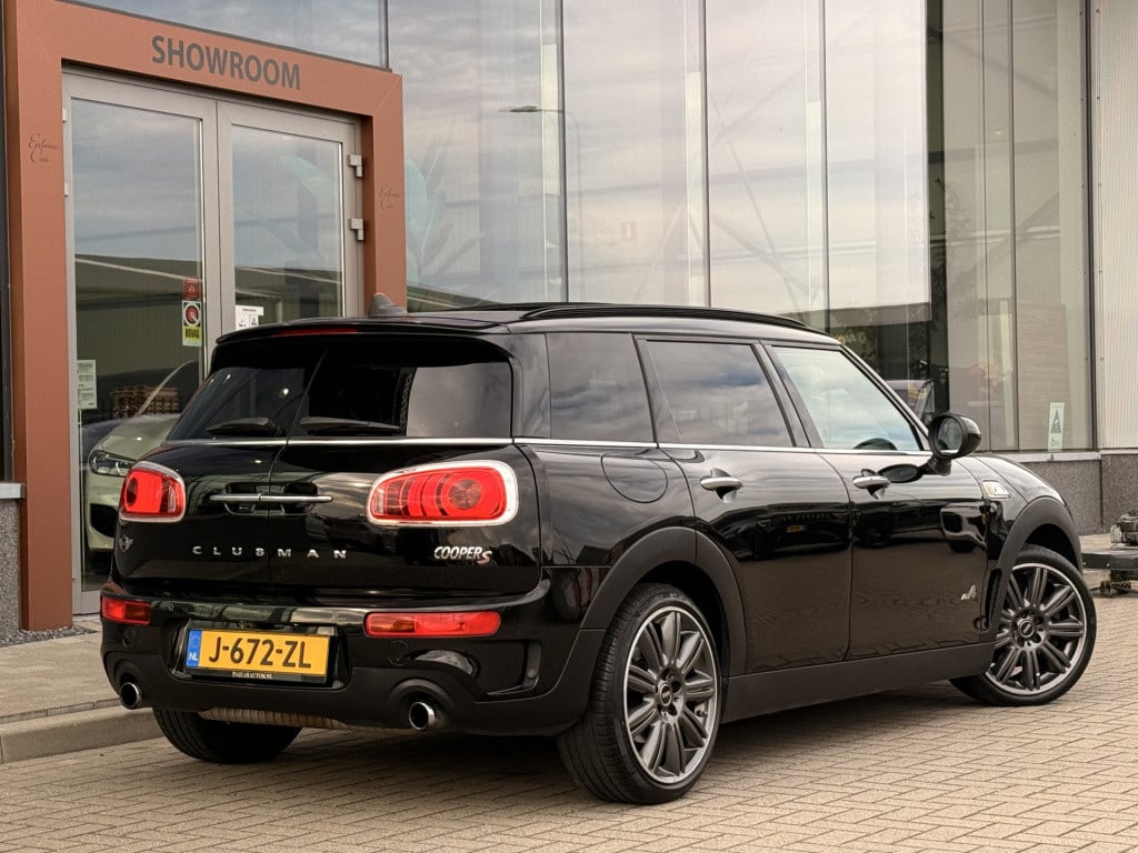 Mini Clubman mini 2.0 cooper s all4 chili serious business | leder | pano |