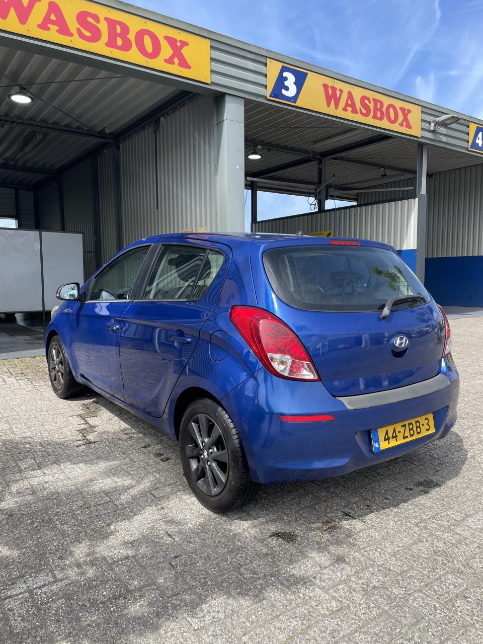 Hyundai i20 1.2| 5-DRS 2012 Blauw - DEFECTE KOPPAKKING